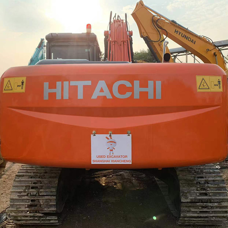 HITACHI-ZX200-3