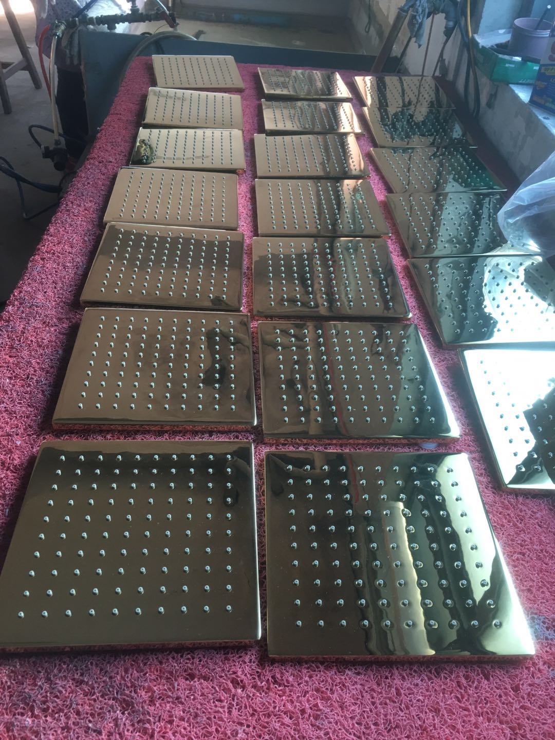 Water Saving Square Ceiling Rain Shower Head 304 Rainfall Magnetic Stainless Steel  BOX113825M factory