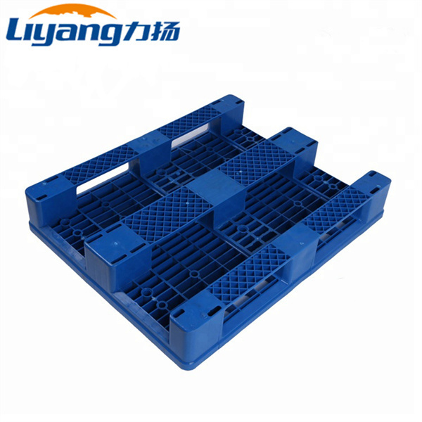 Explore Our Extensive Range of Durable Plastic Pallets