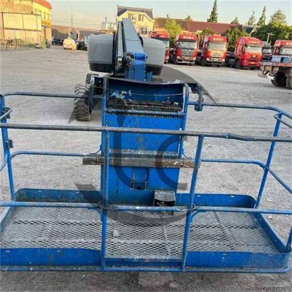 Substituindo Peças Desgastadas no Seu Elevador de Braço para Melhorar o Desempenho