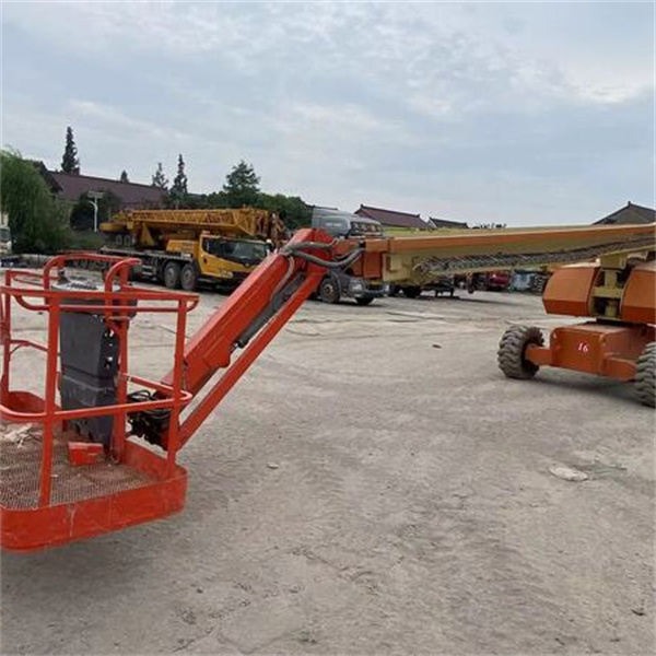 Selesaikan Pekerjaan di Mana Saja dengan Lift Gunting Medan Kasar yang Versa