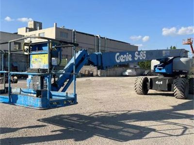 Scissor Lifts: A Versatile Solution for Accessing Elevated Work Areas