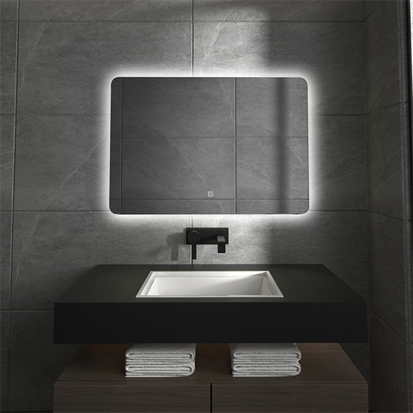 Get Ready in Style with Illuminated Hollywood Mirrors