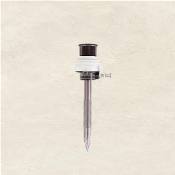 The advantages of endoscopic variceal ligation over traditional methods.