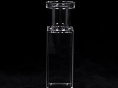 What Sets High-Performance Quartz Apart in Far-UV Spectroscopy Applications?