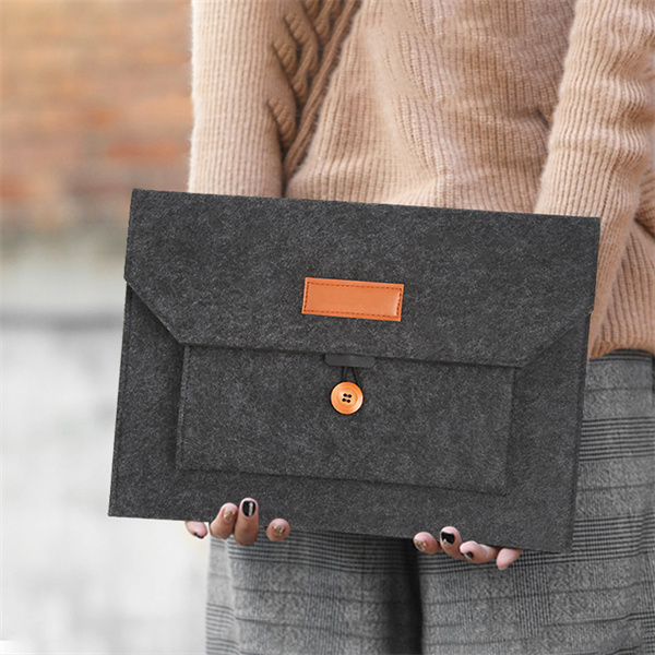 Reisen Sie stylisch mit einem trendigen Notizbuchtransportkoffer, der zu Ihrem Stil passt