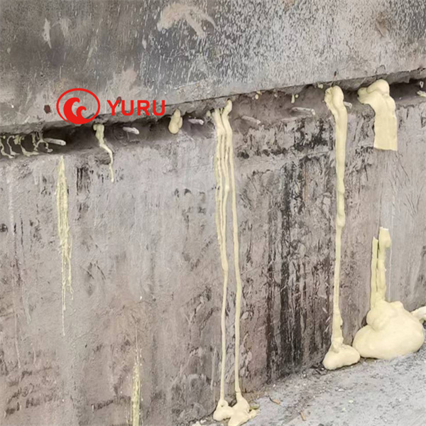 Как инжектирането на замазка под високо налягане може да спаси сградата ви от допълнителни щети