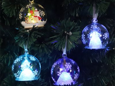 Unique Christmas decoration ideas that will impress your guests