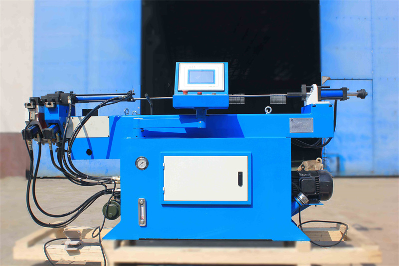 Qaymoqli metallik tubular uchun bender yordamida yumshoq liniyalarni yarating