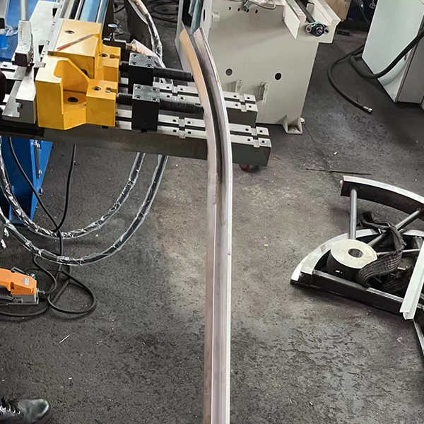 適切な設備でアルミニウムチューブ曲げの技術を習得しましょう。