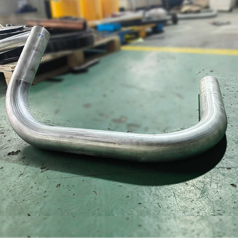 Opret tilpassede exhaust systemer let med en hydraulisk bender.