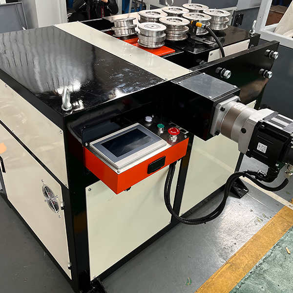 Povečajte svoje delo s kovinami z strojem za ognib cevi v obliki kroga