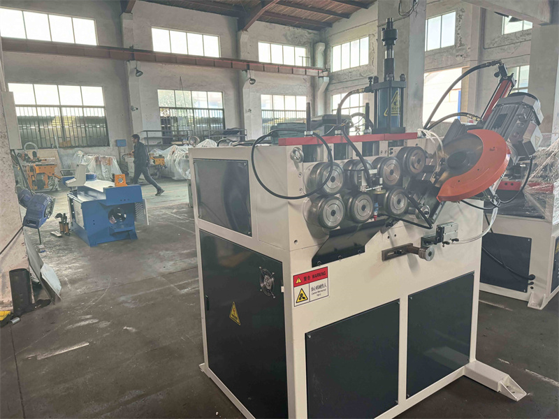 Upgrade Your Roll Cage Fabrication Game with the Right Pipe Bender