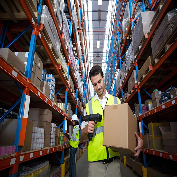 גלו את ספקי השיווק לבוש הישירים הטובים ביותר לשנת 2021