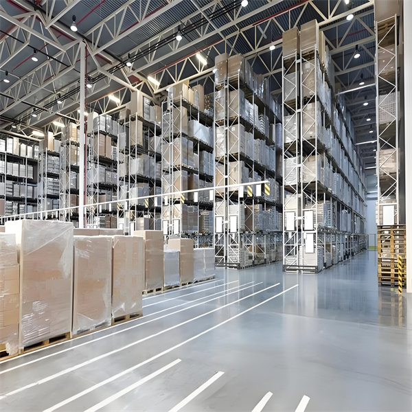 איך למצוא פריטים נישיים רווחיים לחנות הדרופשיפינג שלך