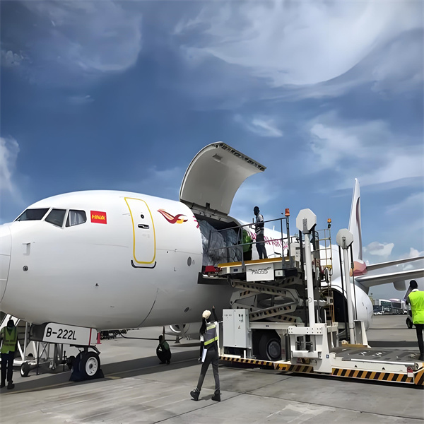 מצא הצלחה בקמעונרוניקה עם הספקים הטובים ביותר של שיפוע מופרד ל- Shopify