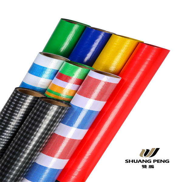 ابقَ جافًا ومريحًا مع خيمة قماش مقاس 20x20