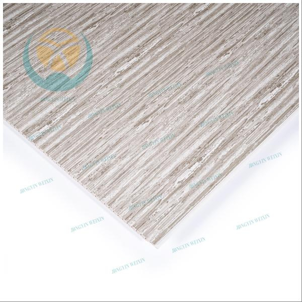 Preobrazite svoj prostor z našimi visokokakovostnimi PVC belimi stropnimi ploščami.