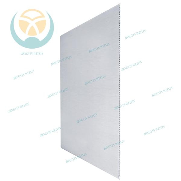 高品質で環境にやさしいPVC天井および壁パネルを使用して、ご自宅やビジネス施設の外観を向上させましょう。