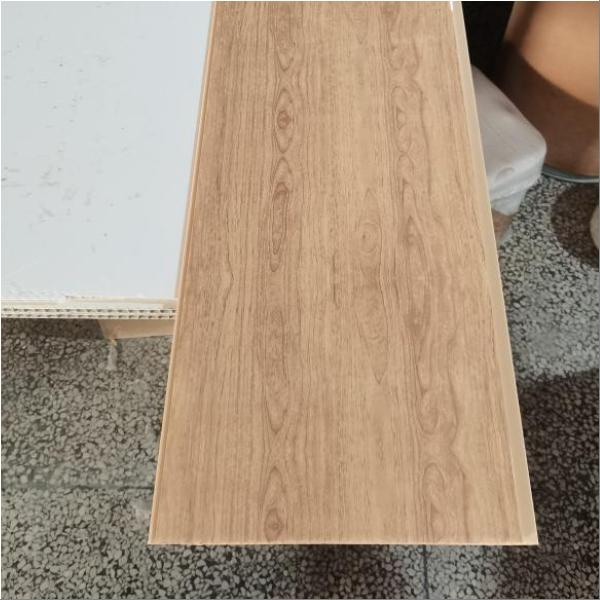 Magas minőségű PVC panellek kereskedelmi téerekhez