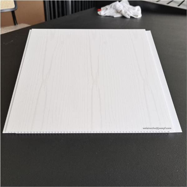 Heben Sie Ihren Raum mit stilvoller und langlebiger UPVC-Innenverkleidung auf