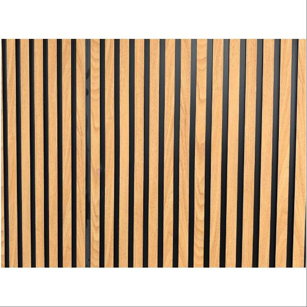 ودّع الفوضى مع لوحة جدارية شبكية عملية مقاس 4 × 8