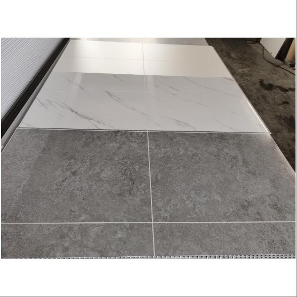 Přeměňte svou koupelnu pomocí odolných a stylových PVC stěnových panelů