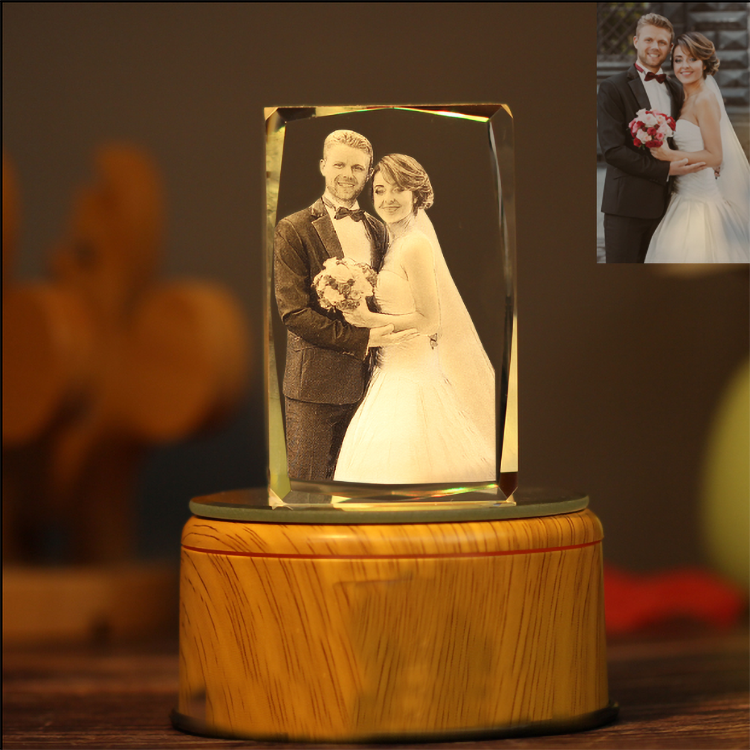 k9 crystal craft custom wholesale 3d laser Heart bride and groom crystal cube night light pedestal with decorative crystal cube supplier