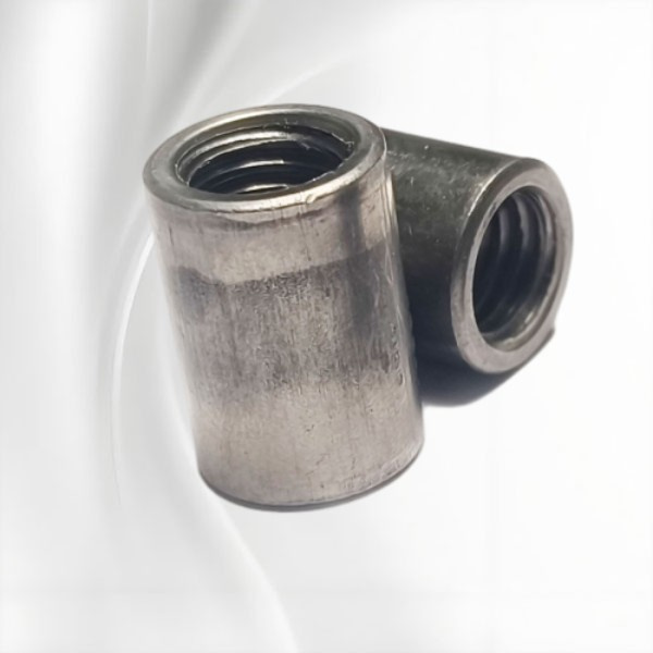 Почему болты и гайки из нержавеющей стали превосходят обычные стальные варианты