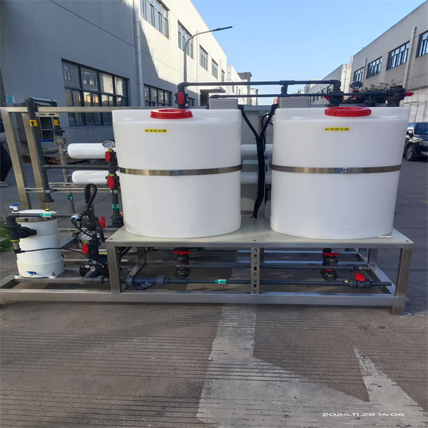 Rewolucjonizowanie dostępu do wody pitnej w suchych regionach