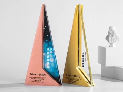 Why Crystal Trophies Are the Gold Standard in Corporate Recognition