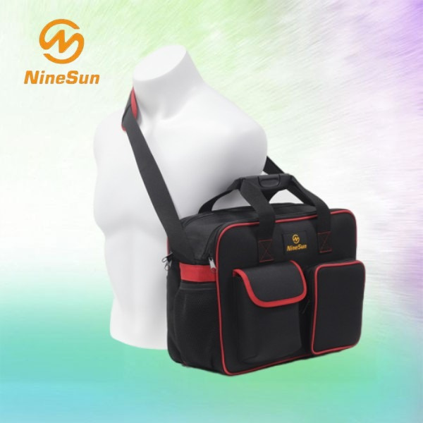 Miedź do twoich podstawowych potrzeb w zasięgu ręki dzięki kieszeni na talii