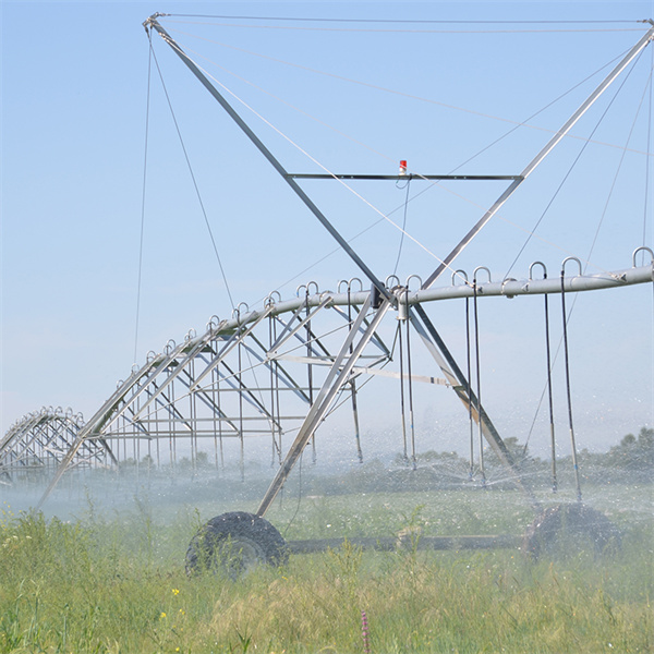 Lindsay pivot sulamayla bitki verimini maksimize etme