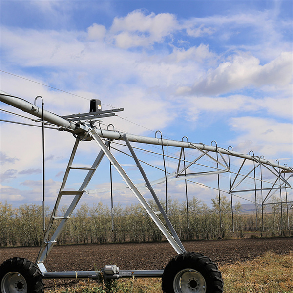 Dôležitosť vodného manažmentu v poľnohospodárskom závláčení