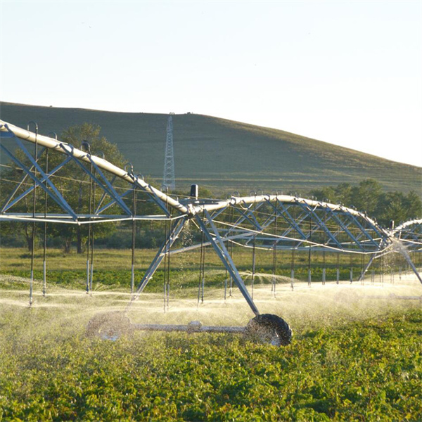 كيف تحسن الري بال啧اف المركزية ممارسات الزراعة