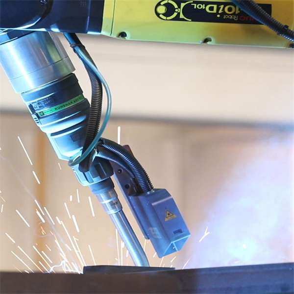 Verbesserung der Arbeitsplatzsicherheit mit robotischen Schweißsystemen