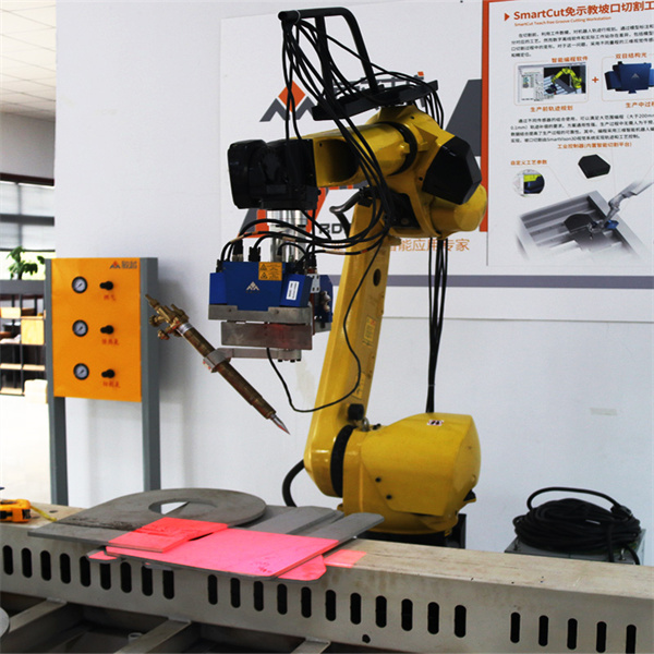 Kelincahan pemotongan laser robotik