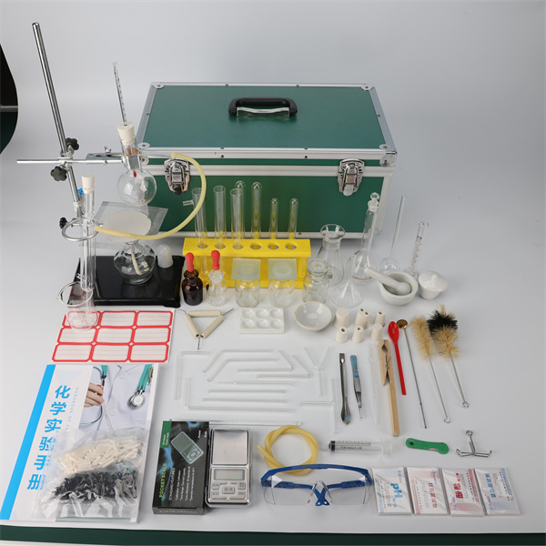 Bangkitkan rasa ingin tahu dan kreativiti dengan kit eksperimen kimia interaktif kami