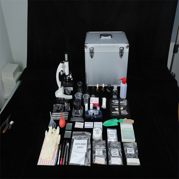 हमारे इंटरैक्टिव जैविक प्रयोग किट के साथ संलग्न हों, प्रेरित करें और शिक्षित करें।