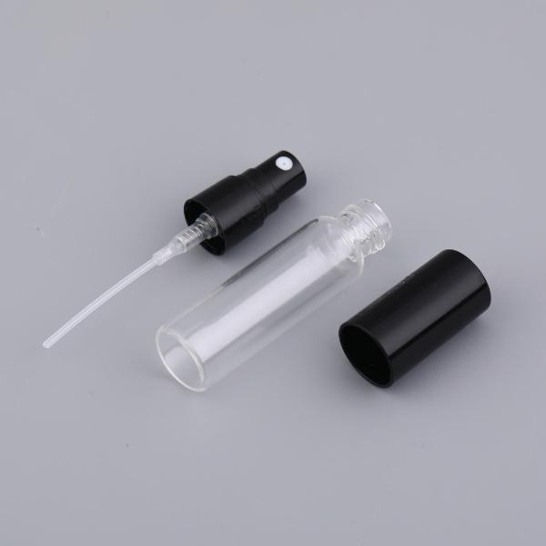 Botol semburan kosong mini sedia diisi dengan cecair pilihan anda.