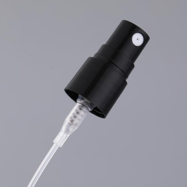 Botol semburan kosong mini yang ideal untuk menyembur dan hidrasi secara berkala.