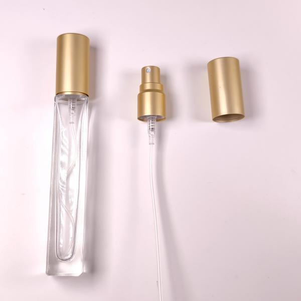 एक मिनी वॉटर स्प्रे के साथ तुरंत आराम का अनुभव करें