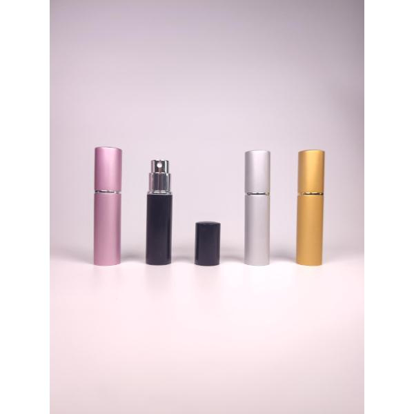 Věčná krása skleněných kosmetických lahví pro luxusní rutiny péče o kůži