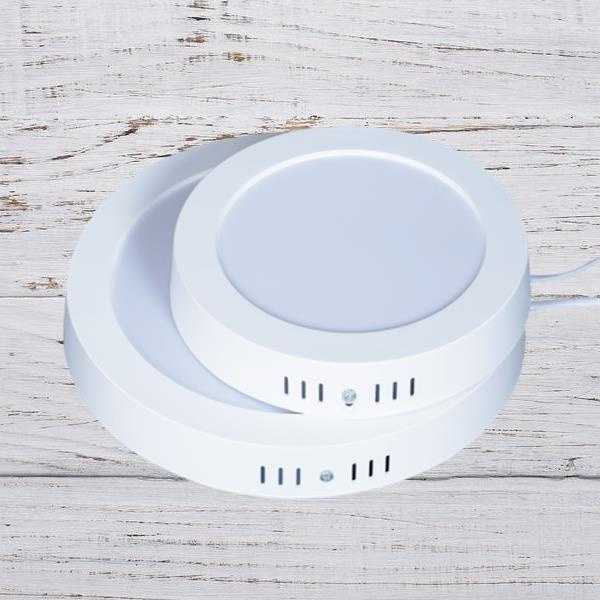 اكتشف عالمًا من الاحتمالات مع ألواح الإضاءة الرقيقة والمُلِيِنة LED