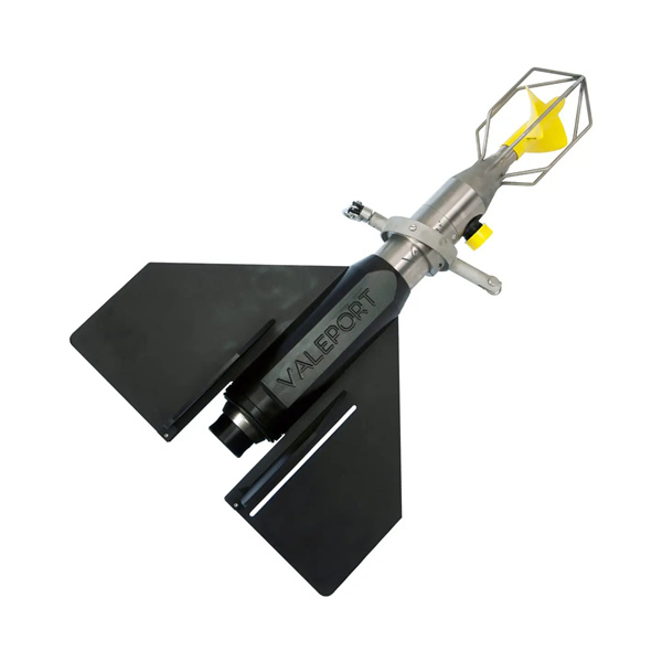 Improving navigation accuracy in underwater environments