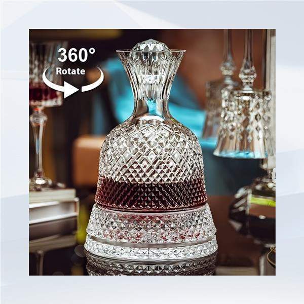 Stiklinis grafinas su grakščia rankena