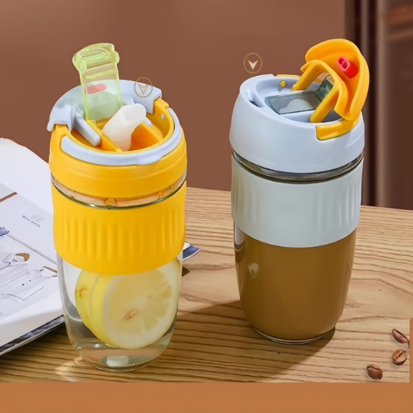 Les avantages d'utiliser un verre avec paille et couvercle