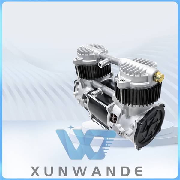 Ավելի ճշգրիտ է աշխատապաների, ստուդիոների և այլ ներքին տարածքների համար, որտեղ ձայնը կարող է լինել խնդիր։