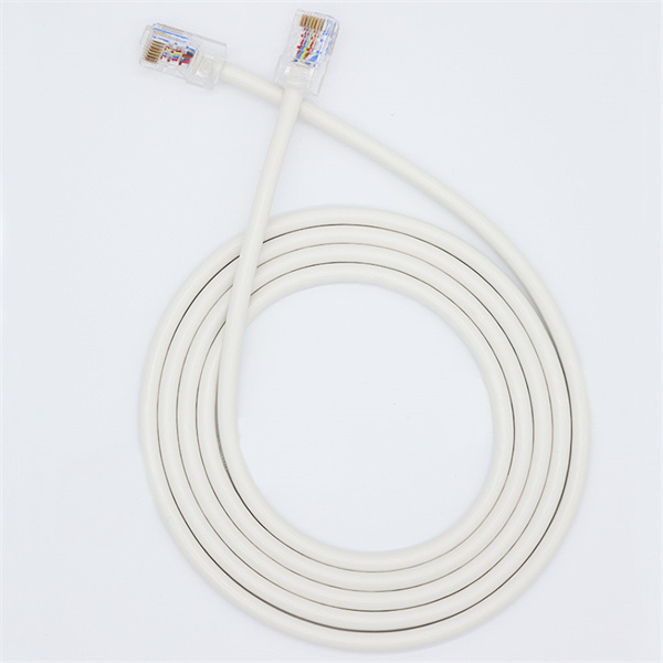 השוואה בין כבל RJ45 קואקסיאלי לסוגים אחרים של כבלים לרשת לשימוש בבית ובמשרד.