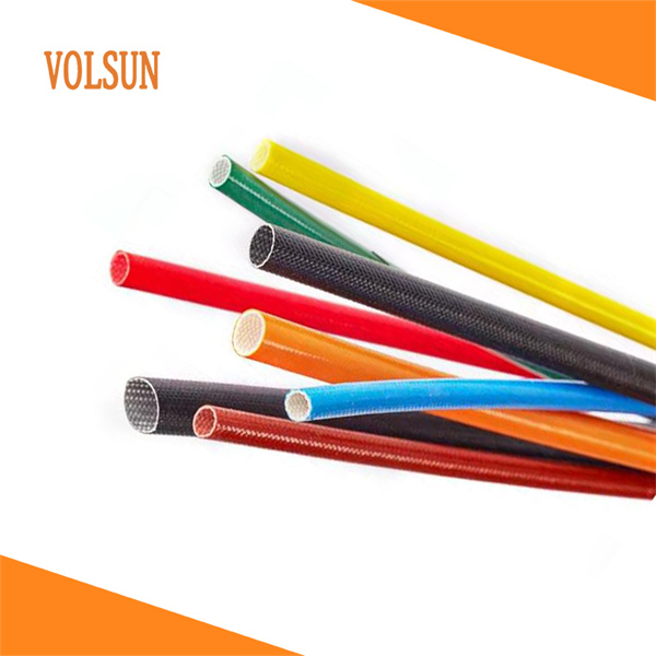 Le revêtement acrylique sur le gainage en fibre de verre le rend résistant aux flammes et aux hautes températures.